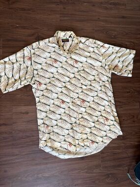 Vintage-Inspired Cream Short-Sleeve Button-Down Shirt with Sneaker Print